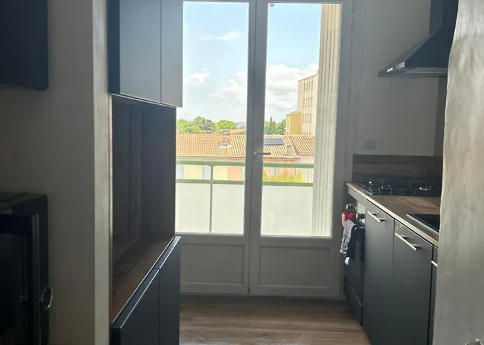 Charmant 3 Pieces Apartment *